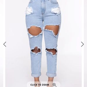 Fashion Nova jeans in good conditions. Worn atleast 2 or 3x